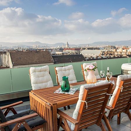 Appartamento Centropolitan Penthouse #Jacuzzi #Freeparking Budapest Esterno foto