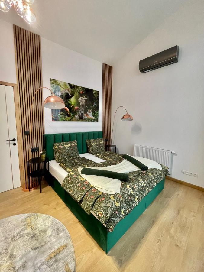 Appartamento Centropolitan Penthouse #Jacuzzi #Freeparking Budapest Esterno foto