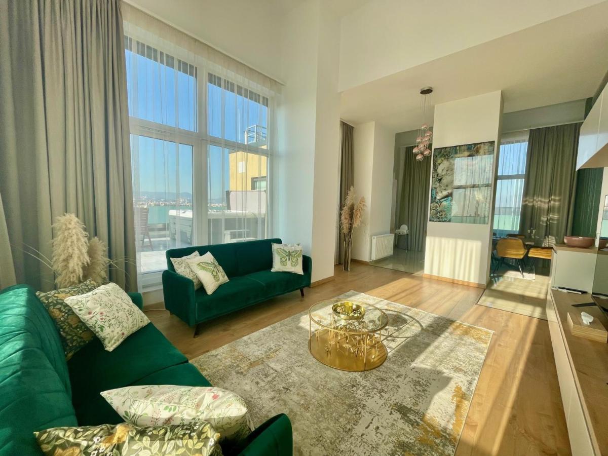 Appartamento Centropolitan Penthouse #Jacuzzi #Freeparking Budapest Esterno foto